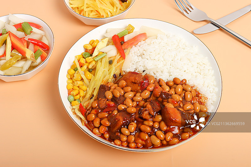 红烧肉盖饭图片素材