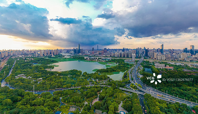 湖北省武汉市汉阳区月湖公园图片素材