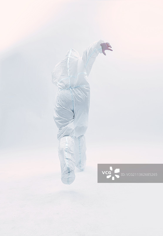 抗疫防疫员图片素材