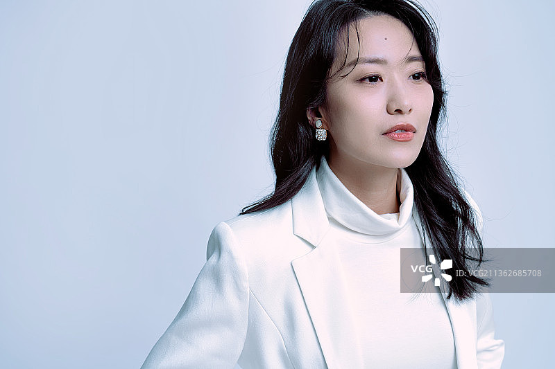 中国青年女性商人肖像图片素材