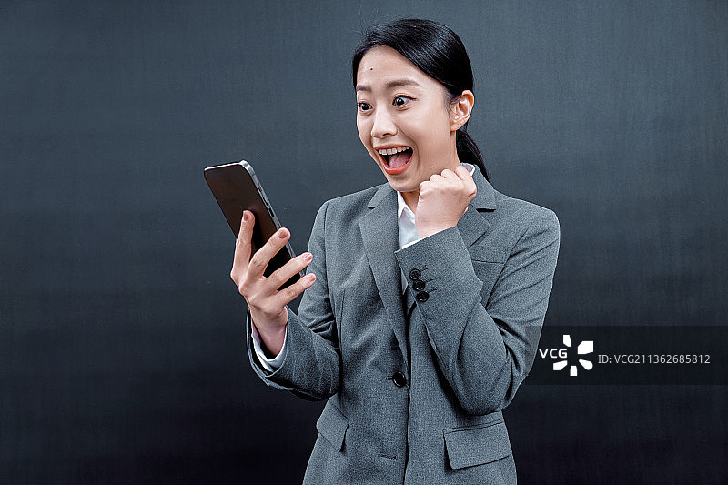 女白领表情包图片素材