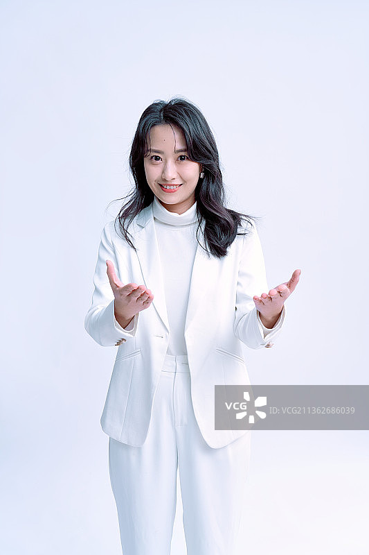 中国青年女性商人肖像图片素材