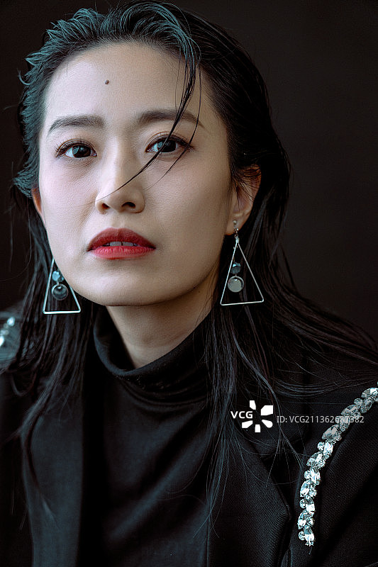 中国青年女性商人肖像图片素材