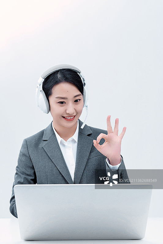 女老师网上授课图片素材