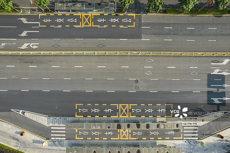 公交站 公交站台 公交车道 交通运输图片素材