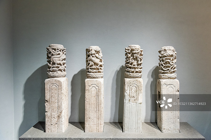 明故宫出土明代石雕龙纹柱头图片素材