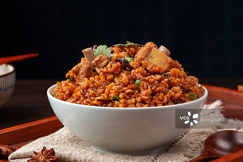 地锅排骨米饭图片素材