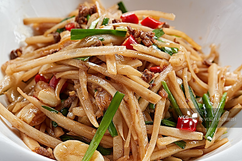 蒜香肉沫炝炒笋丝图片素材