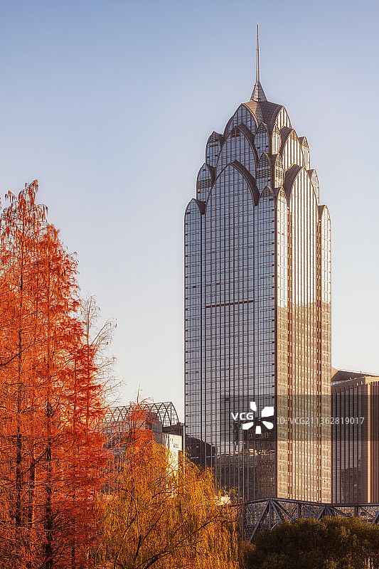 浙江宁波城市风光——南部商务区宁波国贸大厦图片素材