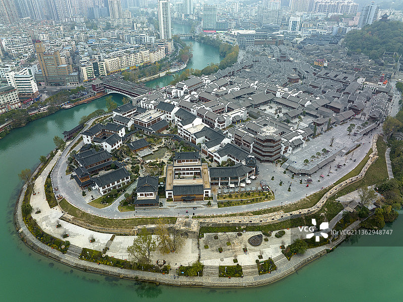 航拍贵州铜仁古城中南门历史文化街区景点城市风光图片素材