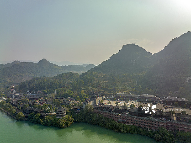 航拍贵州铜仁大明边城风景区城市风光图片素材