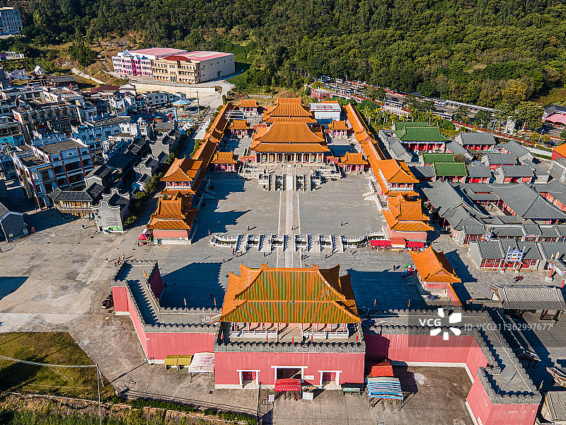 航拍佛山南海西樵山国艺影视城图片素材