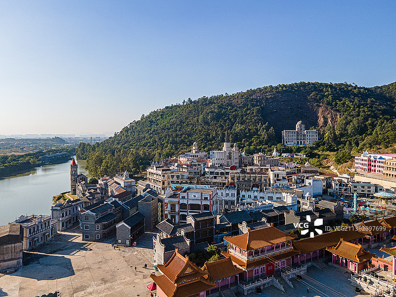 航拍佛山南海西樵山国艺影视城图片素材