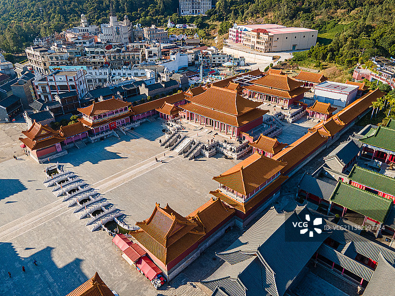 航拍佛山南海西樵山国艺影视城图片素材