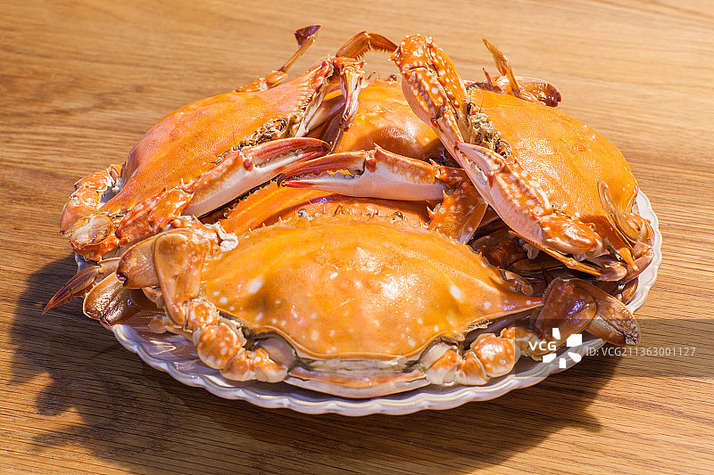 一盘梭子蟹图片素材