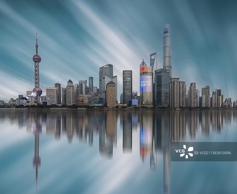 镜像陆家嘴图片素材