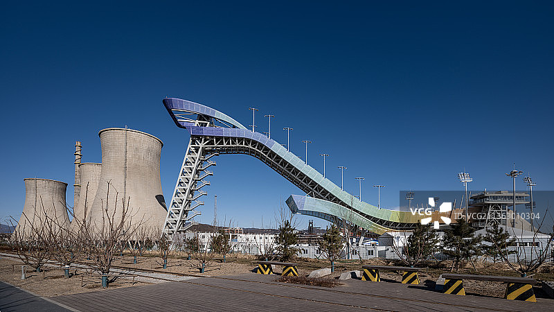 “之环”亮相北京公园图片素材