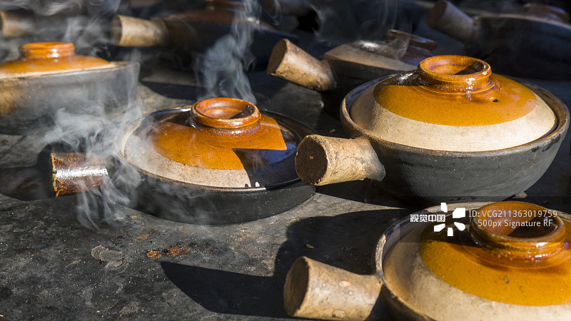 煲仔饭砂锅煲仔饭图片素材