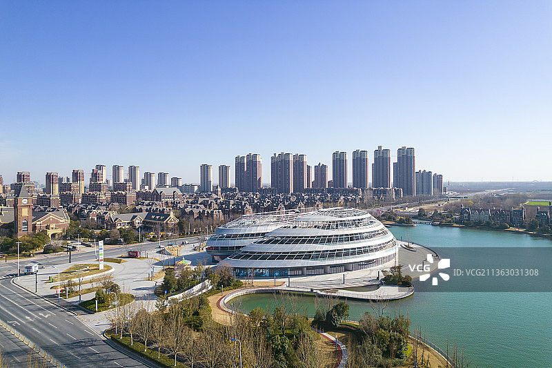 河南省新乡市平原新区凤湖风景区图片素材