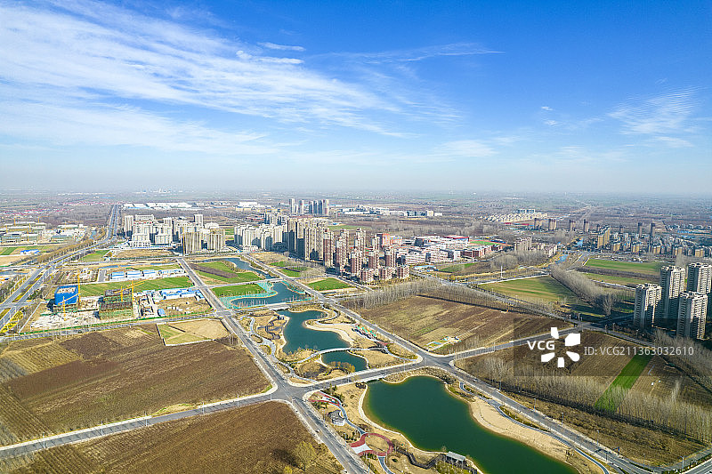 河南省新乡市平原新区凤湖风景区图片素材