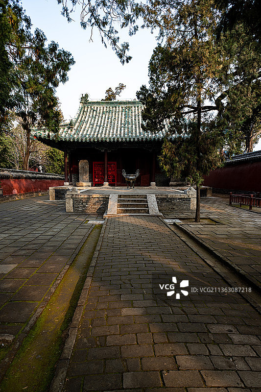 山东省济宁邹城市孟庙景区亚圣庙建筑文化历史景观图片素材