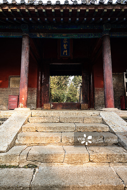 山东省济宁邹城市孟庙景区亚圣庙建筑文化历史景观图片素材