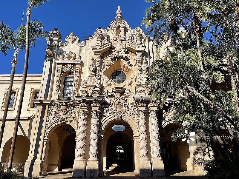 历史建筑仰天俯视图片素材