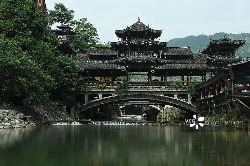 西江千户苗寨风雨桥图片素材
