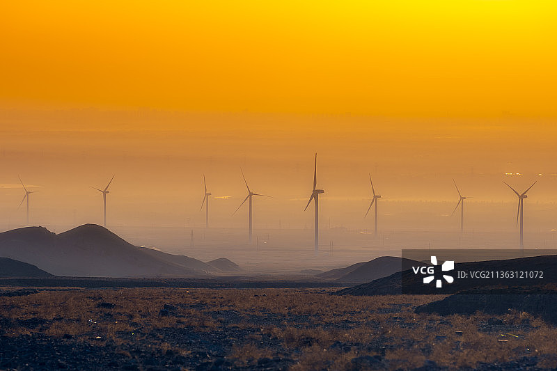 三关口的风电场图片素材