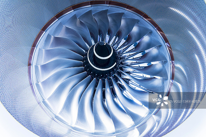 罗尔斯罗伊斯宽体飞机巨型引擎特写图片素材