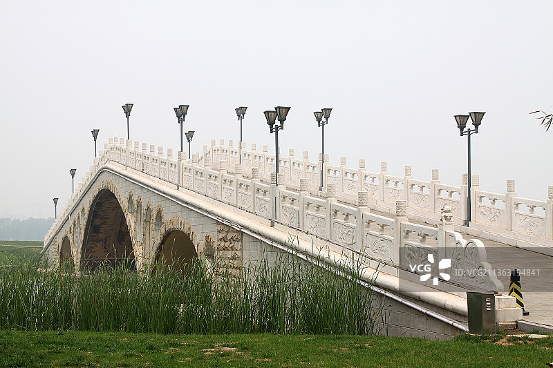 河北唐山丰南惠丰湖石桥图片素材