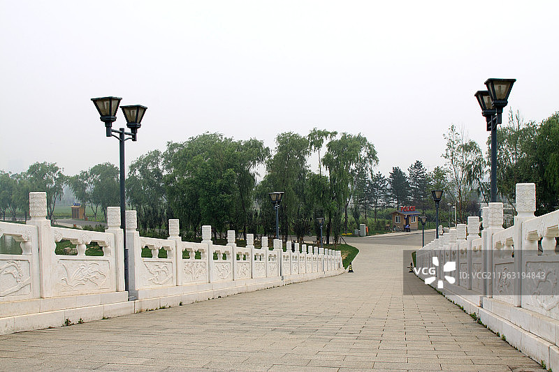 河北唐山丰南惠丰湖石桥图片素材