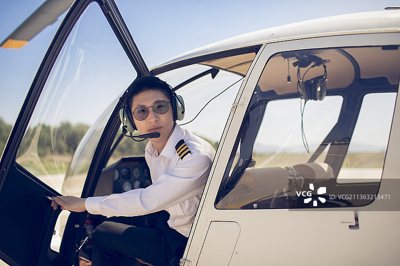 直升机驾驶员图片素材