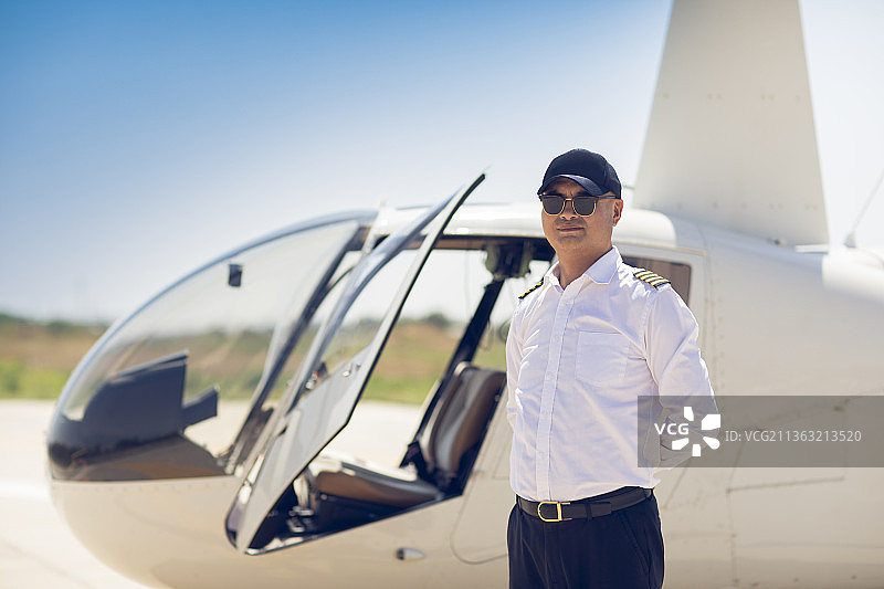 直升机驾驶员图片素材