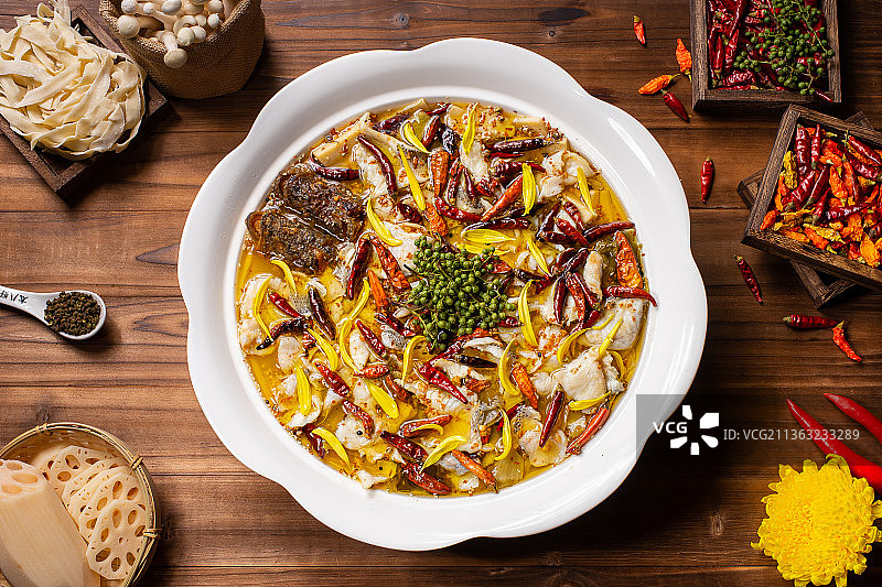 两条酸菜鱼菜品菊花酸汤酸菜鱼图片素材