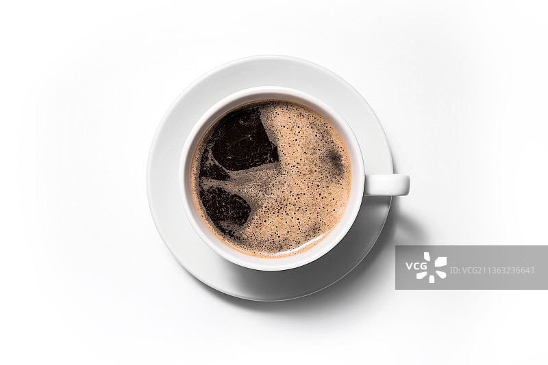 白色背景上的黑咖啡图片素材