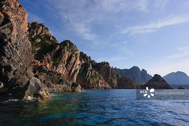 皮亚纳海湾，法国皮亚纳海天一色的美景图片素材