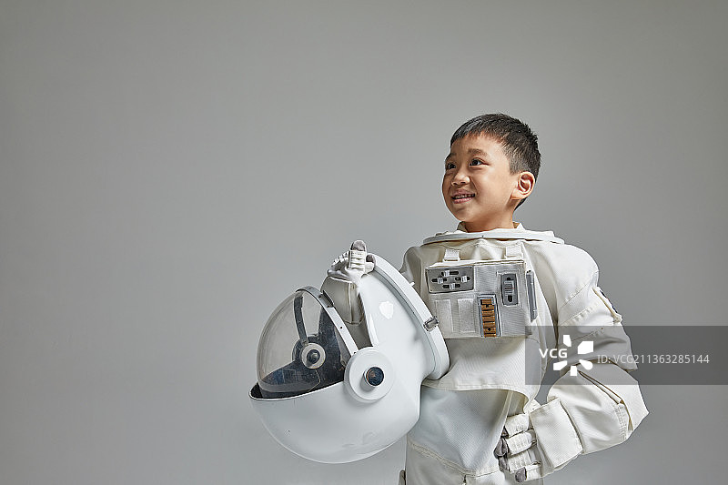 宇航员，空间站，希望，白色背景，太空服图片素材