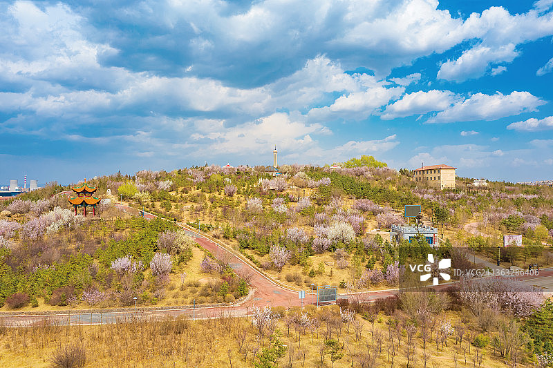 航拍乌兰察布老虎山生态公园图片素材