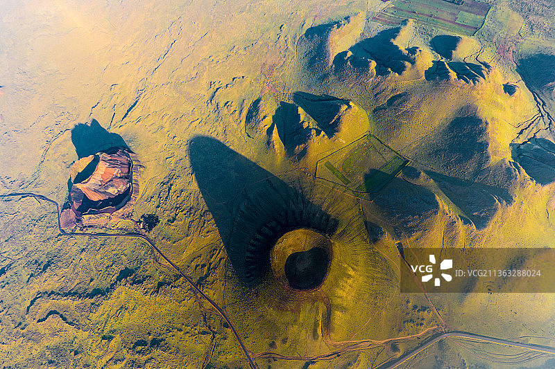 航拍乌兰察布乌兰哈达火山地质公园图片素材