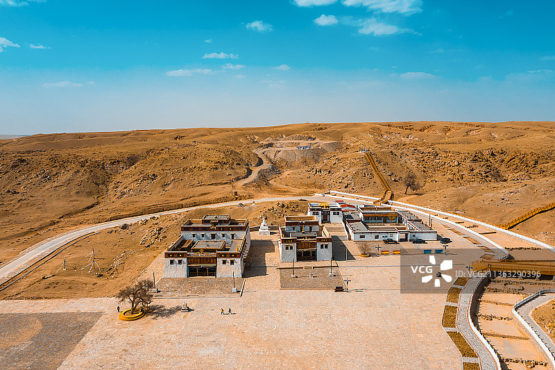 航拍乌兰察布锡拉木伦庙图片素材