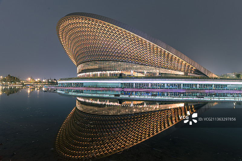 四川成都露天音乐广场夜景图片素材