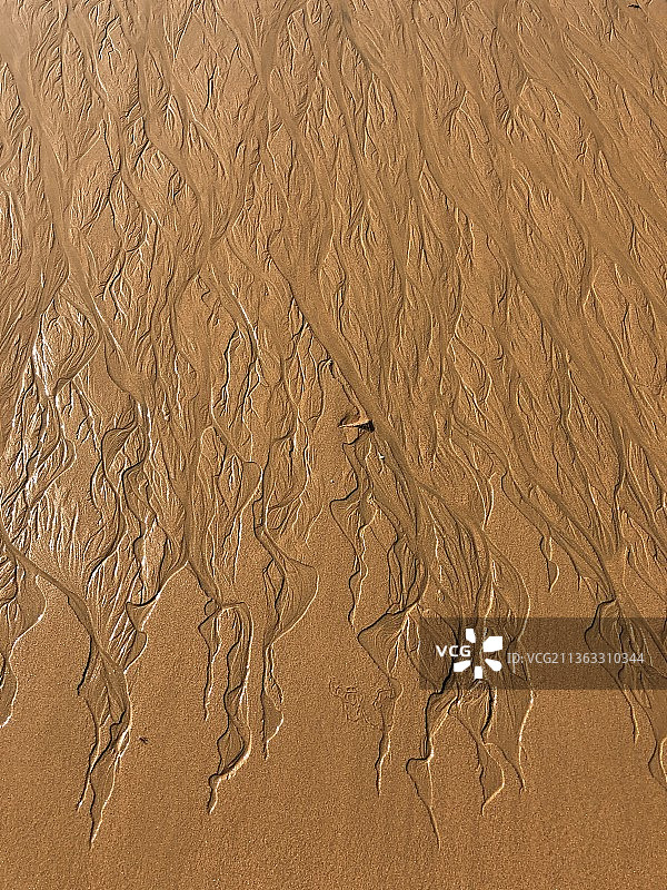 沙滩-海浪的痕迹图片素材