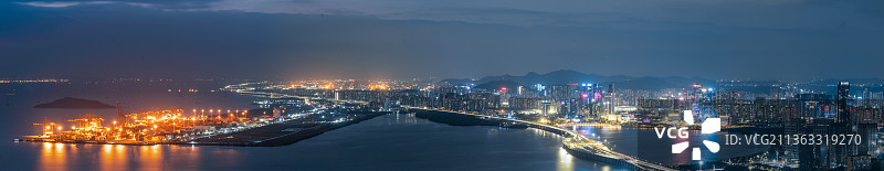 深圳大湾区建设，深圳摩天轮，前海自贸区，前海建筑群，大湾区扩容，前海经济发展，城市建设，高空视角图片素材