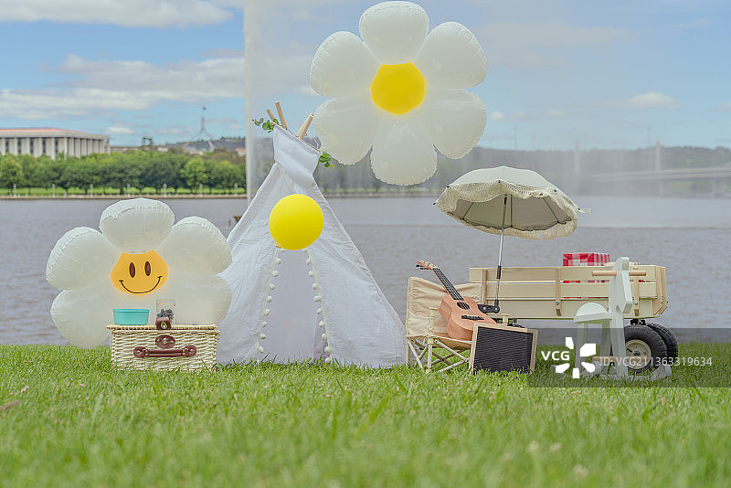 格里芬湖畔草坪DIY儿童演艺小乐园图片素材