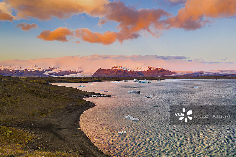 冰岛东部地区日落海景图片素材