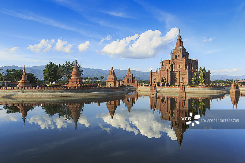 中缅胞波塔图片素材