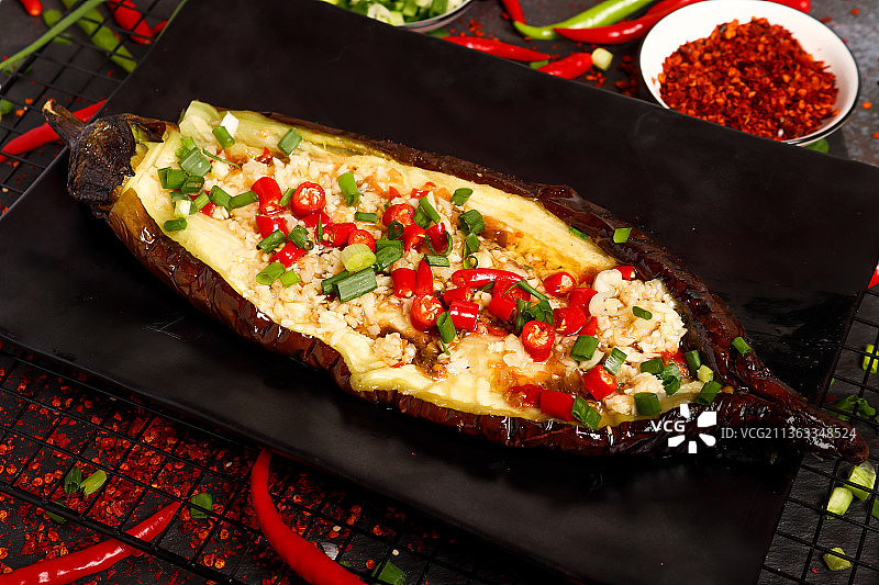 重庆特色蒜蓉烤茄子图片素材