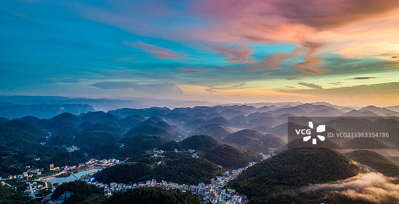 戏剧性的天空图片素材