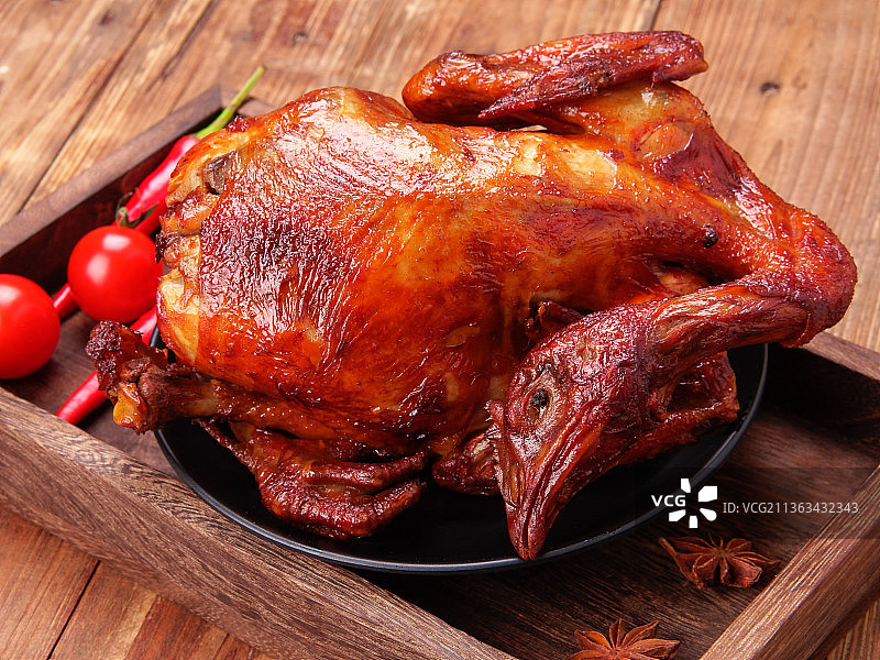 整只烧鸡-烤全鸡图片素材